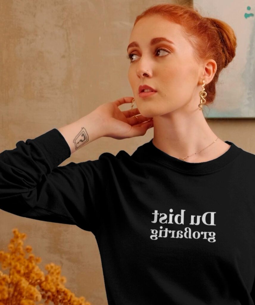 Spiegelgewand - Reiche deinem Spiegelbild die Hand - spiegelslider 1